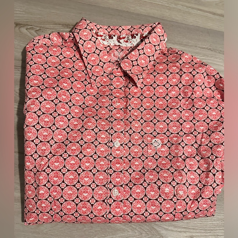 Women’s Button Up - Picture 2 of 3